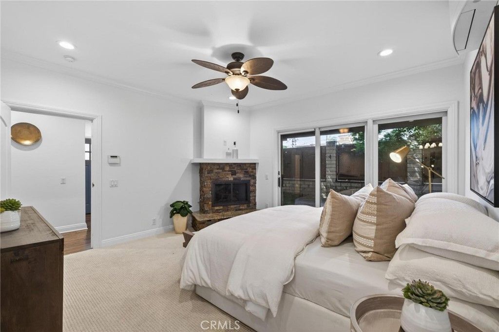 Image 29 of property listing at 818 N Juanita B, Redondo Beach, CA 90277