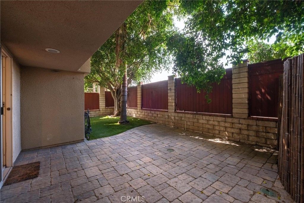 Image 33 of property listing at 818 N Juanita B, Redondo Beach, CA 90277