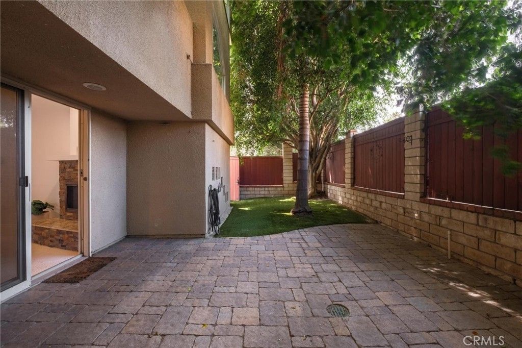 Image 34 of property listing at 818 N Juanita B, Redondo Beach, CA 90277