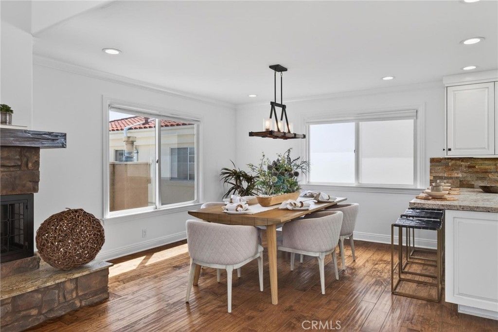 Image 5 of property listing at 818 N Juanita B, Redondo Beach, CA 90277