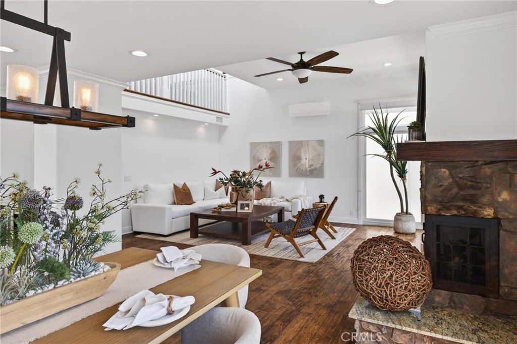 Image 6 of property listing at 818 N Juanita B, Redondo Beach, CA 90277