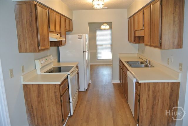 29 Rivers Bend Drive, Savannah, GA 31406