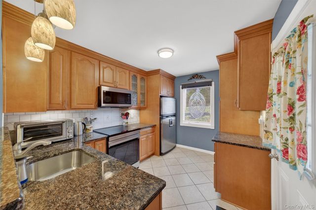 6 Highland Drive, Cortlandt Manor, NY 10567