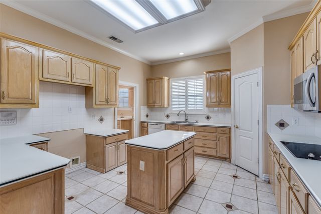 2436 Clear Creek Court, Cedar Hill, TX 75104