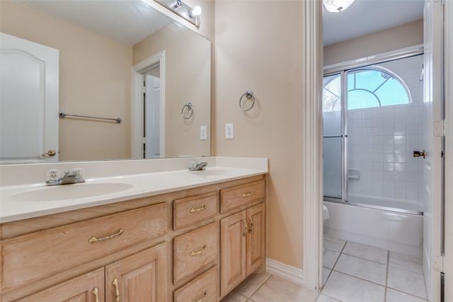 2436 Clear Creek Court, Cedar Hill, TX 75104