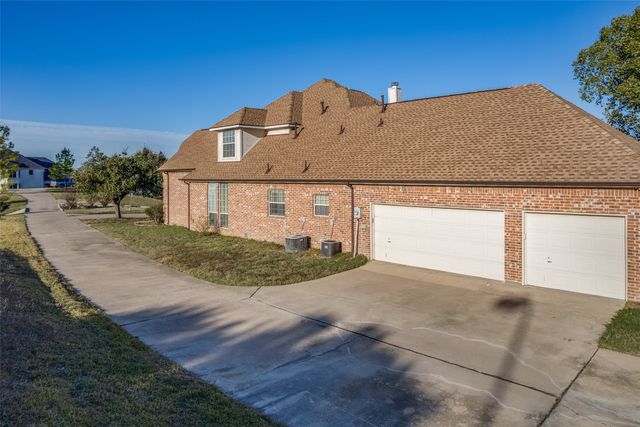 2436 Clear Creek Court, Cedar Hill, TX 75104