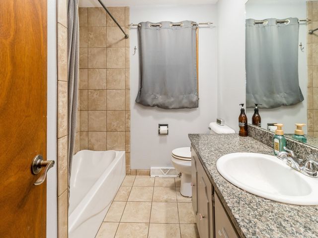 204 E Philip Street, Des Moines, IA 50315