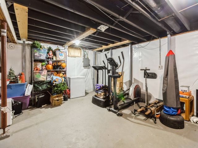 204 E Philip Street, Des Moines, IA 50315