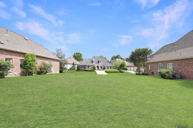 19371 Garden Lake Ct, Saint George, LA 70809