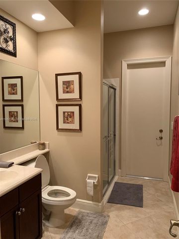 4723 SW 195th Way, Miramar, FL 33029