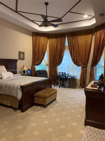 4723 SW 195th Way, Miramar, FL 33029