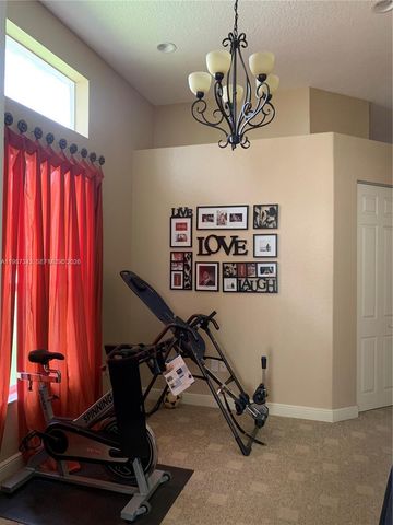 4723 SW 195th Way, Miramar, FL 33029