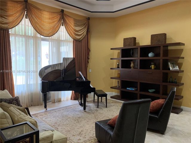 4723 SW 195th Way, Miramar, FL 33029