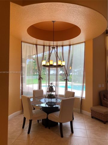 4723 SW 195th Way, Miramar, FL 33029