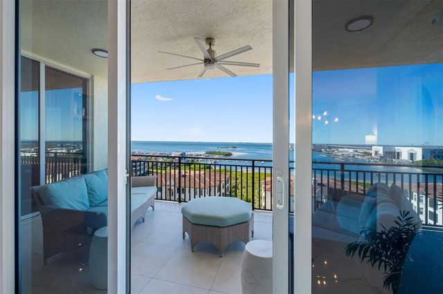 5823 BOWEN DANIEL DRIVE 1004, Tampa, FL 33616