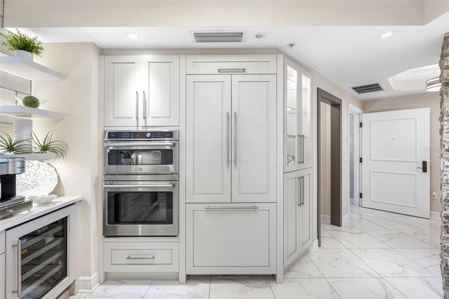 5823 BOWEN DANIEL DRIVE 1004, Tampa, FL 33616