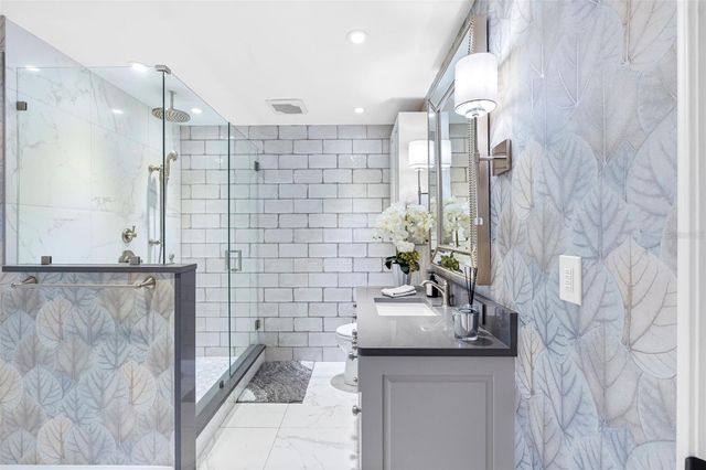 5823 BOWEN DANIEL DRIVE 1004, Tampa, FL 33616