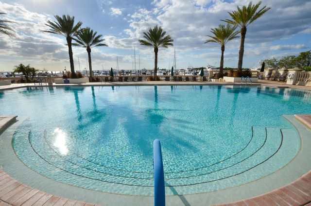 5823 BOWEN DANIEL DRIVE 1004, Tampa, FL 33616