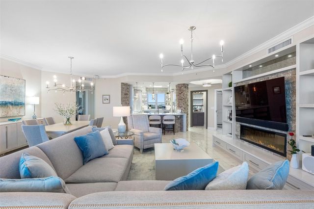 5823 BOWEN DANIEL DRIVE 1004, Tampa, FL 33616