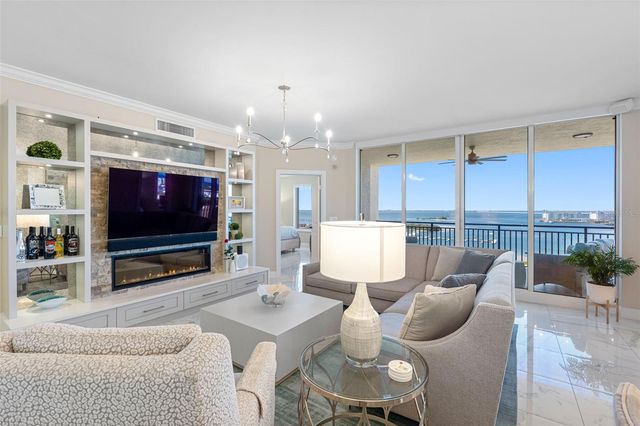 5823 BOWEN DANIEL DRIVE 1004, Tampa, FL 33616