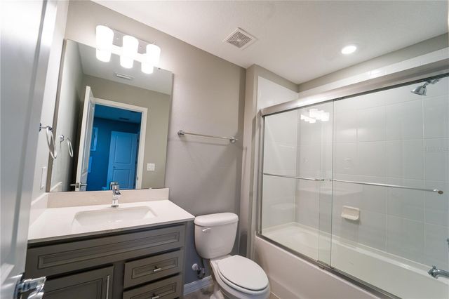 8368 FENTON STREET, Orlando, FL 32836