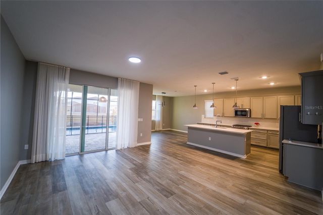 8368 FENTON STREET, Orlando, FL 32836