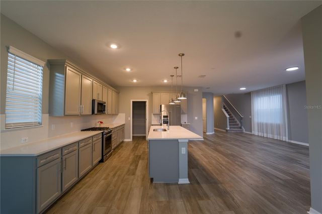 8368 FENTON STREET, Orlando, FL 32836