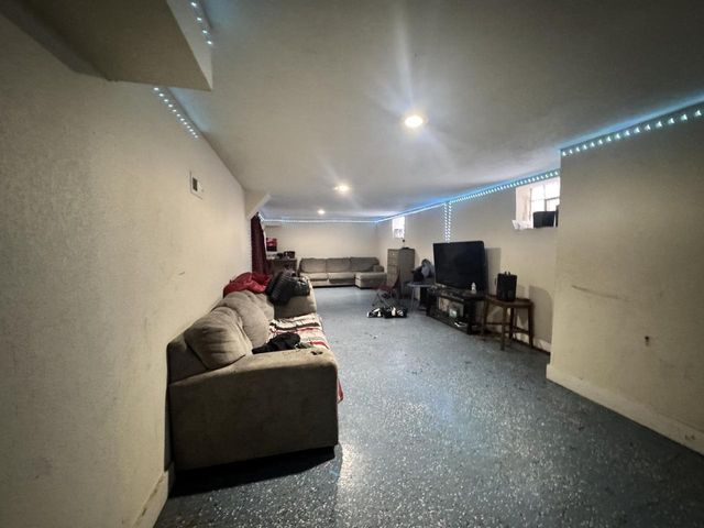 2513 N 44th STREET, Milwaukee, WI 53210