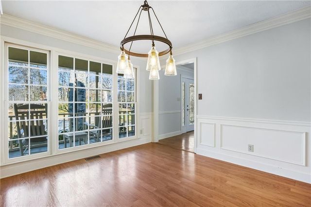 4844 Ridgewood Creek Drive, Acworth, GA 30102