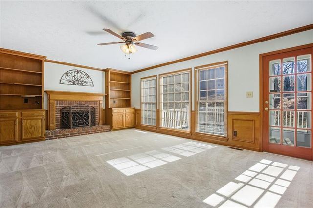 4844 Ridgewood Creek Drive, Acworth, GA 30102