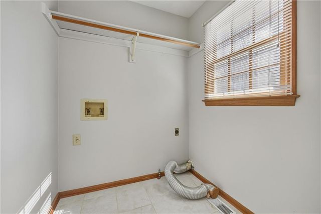 4844 Ridgewood Creek Drive, Acworth, GA 30102