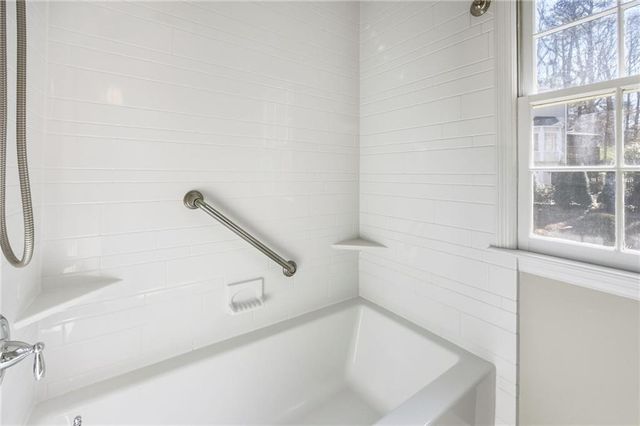 4844 Ridgewood Creek Drive, Acworth, GA 30102