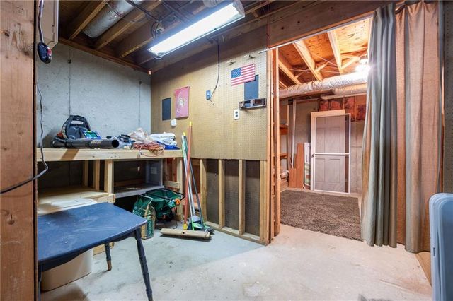 4844 Ridgewood Creek Drive, Acworth, GA 30102