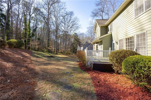 4844 Ridgewood Creek Drive, Acworth, GA 30102