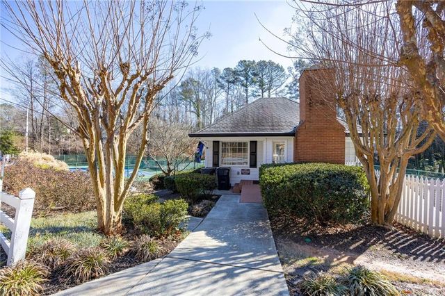 4844 Ridgewood Creek Drive, Acworth, GA 30102