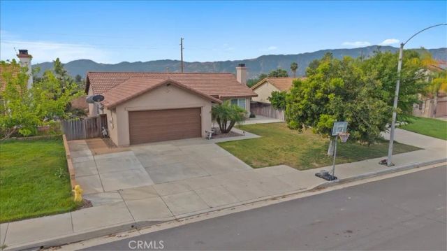 22125 Country Hills Drive, Wildomar, CA 92595