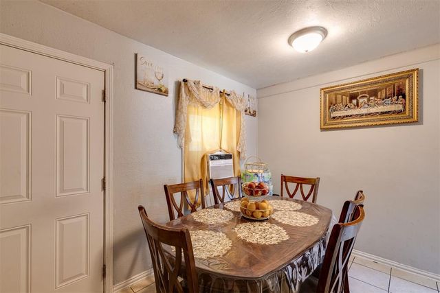 1005 Holly Lane, Oklahoma City, OK 73110