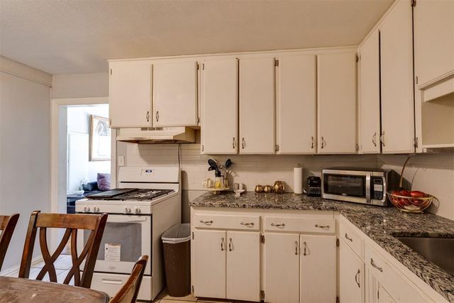 1005 Holly Lane, Oklahoma City, OK 73110