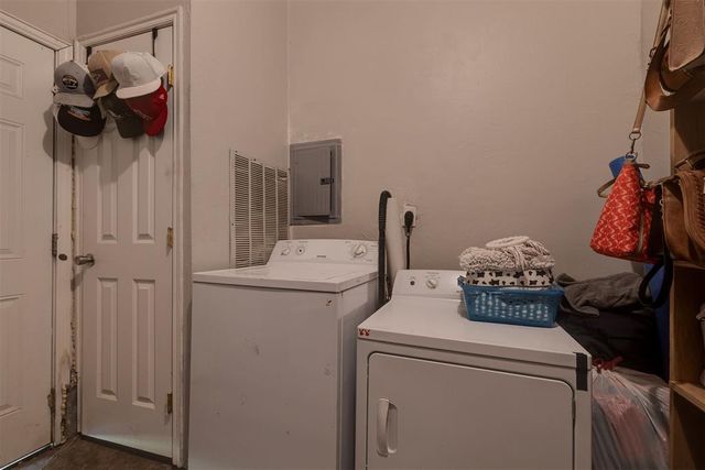 1005 Holly Lane, Oklahoma City, OK 73110