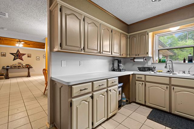 306 Bermuda Dr., White Oak, TX 75693