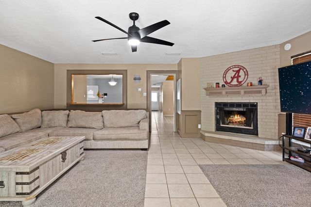 306 Bermuda Dr., White Oak, TX 75693