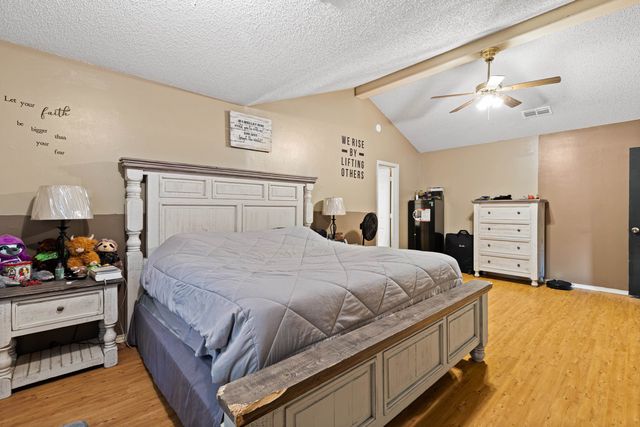 306 Bermuda Dr., White Oak, TX 75693