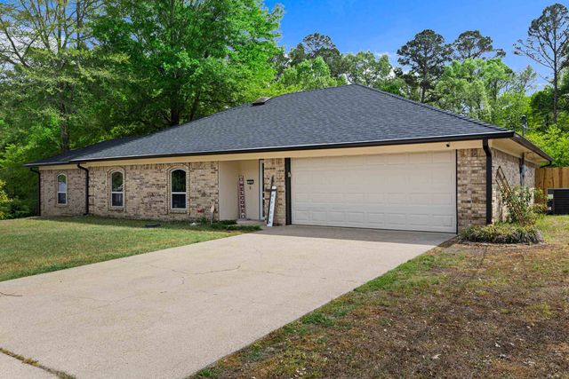 306 Bermuda Dr., White Oak, TX 75693