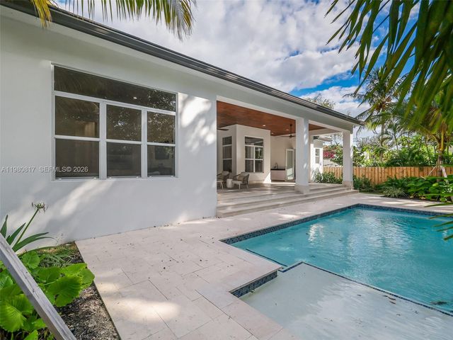 11412 NE 8th Ave, Biscayne Park, FL 33161