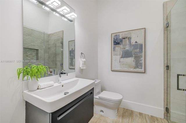 11412 NE 8th Ave, Biscayne Park, FL 33161