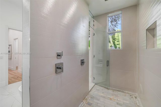 11412 NE 8th Ave, Biscayne Park, FL 33161