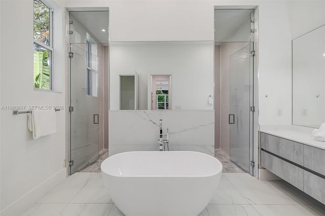 11412 NE 8th Ave, Biscayne Park, FL 33161