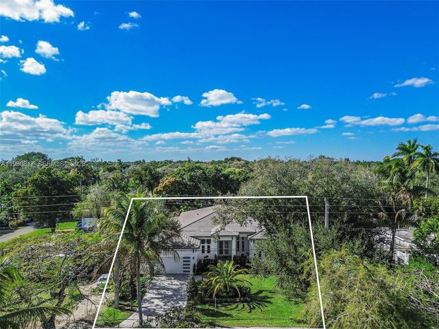 11412 NE 8th Ave, Biscayne Park, FL 33161