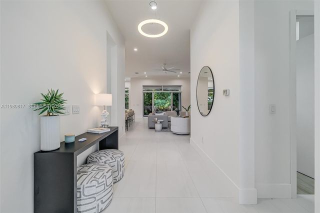 11412 NE 8th Ave, Biscayne Park, FL 33161