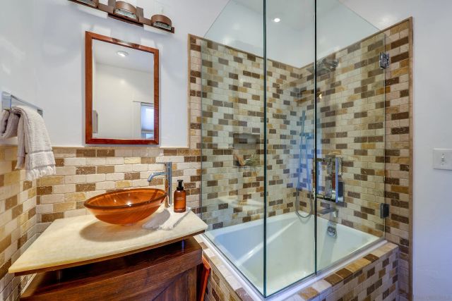 3613 Granada Ave, San Diego, CA 92104